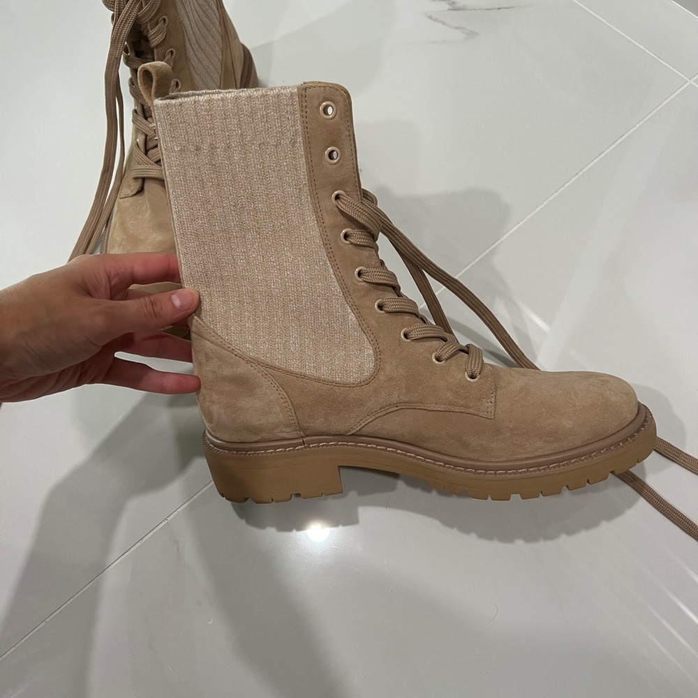 Sam Edelman Tan Sweater Combat Boot Size 8
